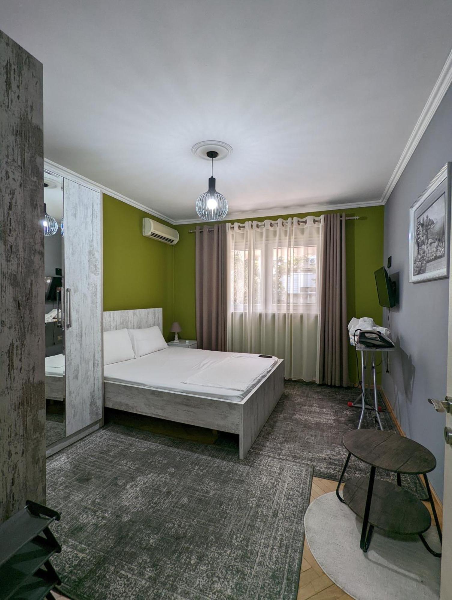 Downtown Retreat "Spiranca" Apartment Tirana Exterior photo